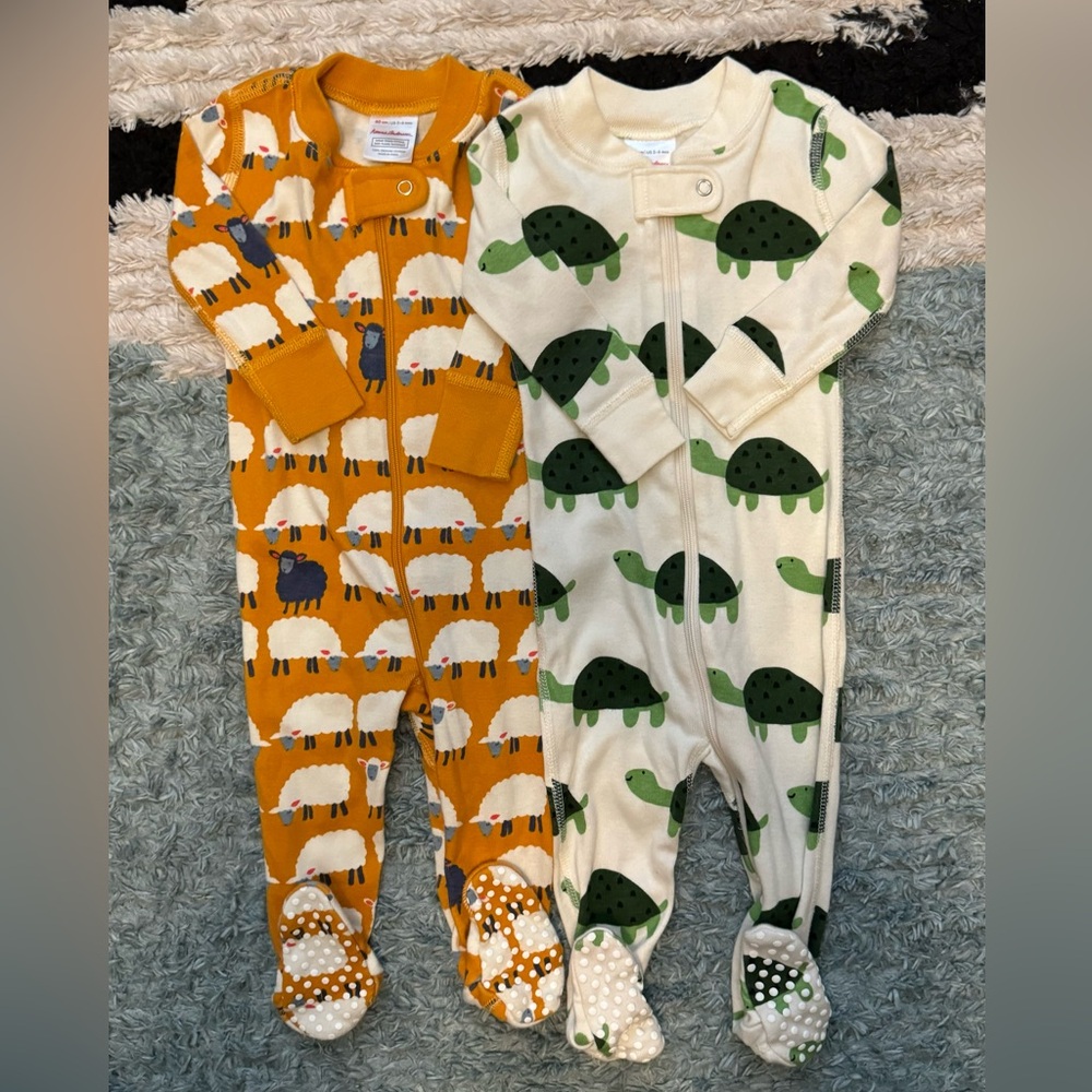 Hanna Andersson footies 3-6mo